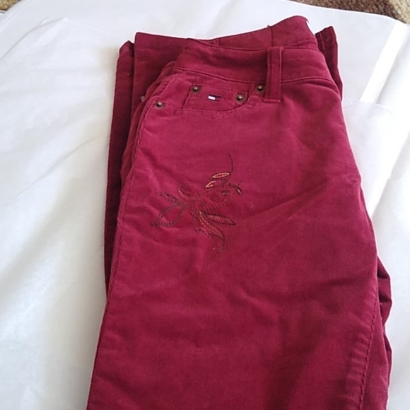 Tommy Hilfiger Juniors Burgundy Corduroy Jeans, Size 1 - Picture 7 of 13